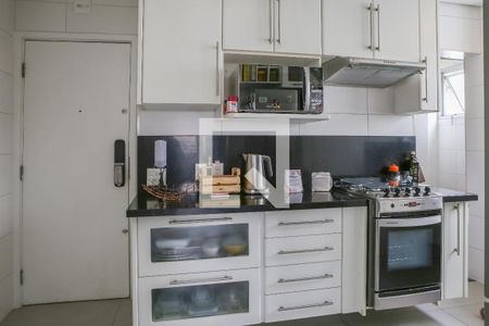 Apartamento à venda com 150m², 2 quartos e 2 vagas Apartamento à venda com 150m², 2 quartos e 2 vagasCozinha