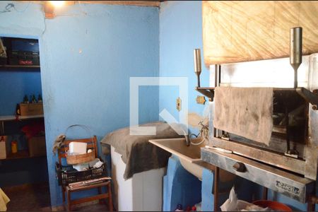 Casa à venda com 545m², 3 quartos e 4 vagasQuarto Externo 1