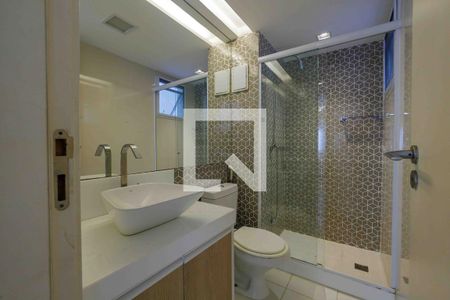 Apartamento à venda com 140m², 3 quartos e 2 vagas Apartamento à venda com 140m², 3 quartos e 2 vagasBanheiro