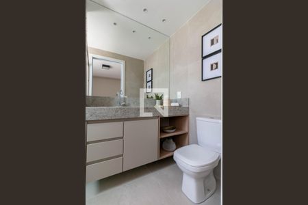 Apartamento à venda com 113m², 2 quartos e 3 vagas Apartamento à venda com 113m², 2 quartos e 3 vagasBanheiro da Suíte