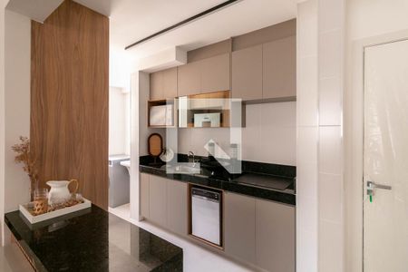 Apartamento à venda com 113m², 2 quartos e 3 vagas Apartamento à venda com 113m², 2 quartos e 3 vagasCozinha e Área de Serviço