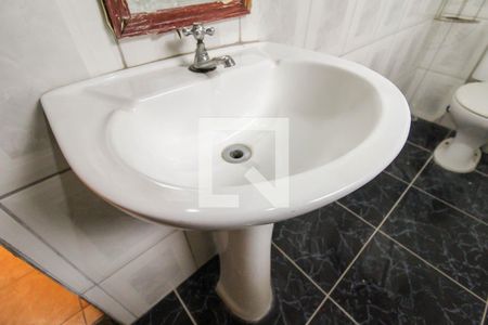 Casa à venda com 135m², 4 quartos e 1 vaga Casa à venda com 135m², 4 quartos e 1 vagaBanheiro da Suíte 2