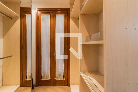 Apartamento à venda com 180m², 3 quartos e 2 vagasCloset