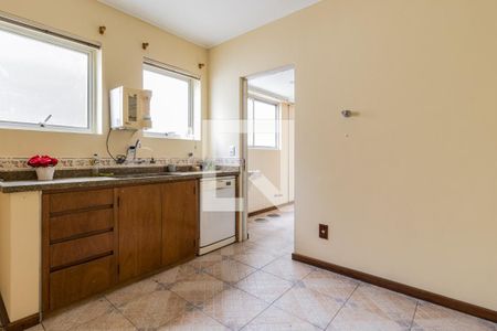 Apartamento à venda com 180m², 3 quartos e 2 vagasCozinha