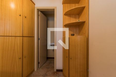 Apartamento à venda com 180m², 3 quartos e 2 vagasQuarto de Serviço
