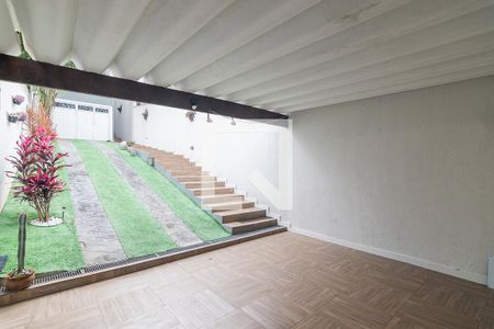 Casa à venda com 170m², 3 quartos e 5 vagasGaragem