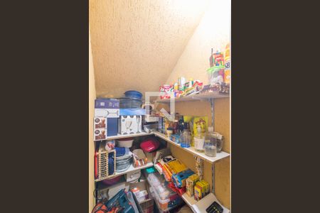 Casa à venda com 170m², 3 quartos e 5 vagasDespensa