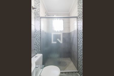 Casa à venda com 170m², 3 quartos e 5 vagasBanheiro do Quarto 1 