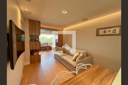 Sala  de apartamento à venda com 2 quartos, 55m² em Cidade Monções, São Paulo
