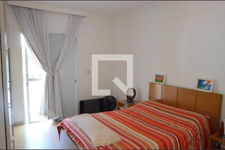 Casa à venda com 200m², 3 quartos e 6 vagasSuíte 1