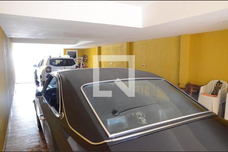 Casa à venda com 200m², 3 quartos e 6 vagasGaragem