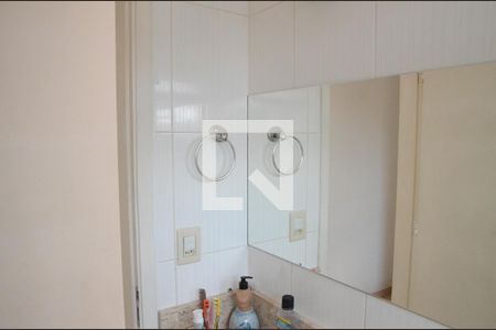 Casa à venda com 200m², 3 quartos e 6 vagasBanheiro da Suíte 2