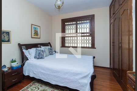 Casa à venda com 374m², 5 quartos e 4 vagasQuarto 3