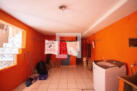 Casa à venda com 450m², 7 quartos e 2 vagas Casa à venda com 450m², 7 quartos e 2 vagasÁrea de Serviço