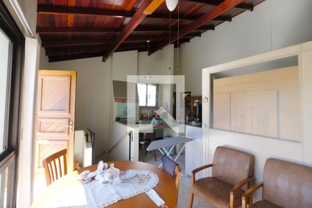 Apartamento à venda com 240m², 3 quartos e 3 vagasCobertura