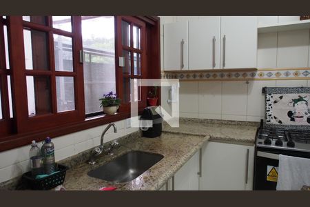 Casa à venda com 178m², 3 quartos e 2 vagasCozinha