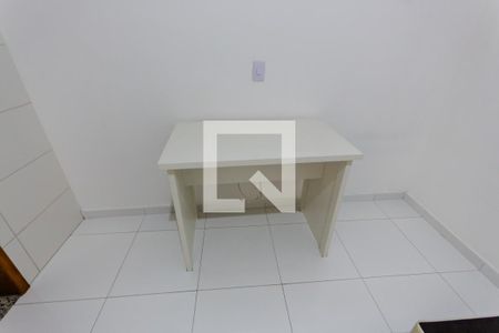 Mesa de apartamento para alugar com 1 quarto, 15m² em Vila Sao Pedro, Santo André