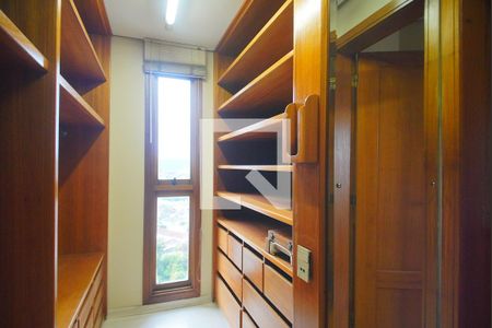 Apartamento para alugar com 315m², 4 quartos e 3 vagasCloset 2
