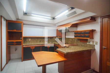 Apartamento para alugar com 315m², 4 quartos e 3 vagasCozinha