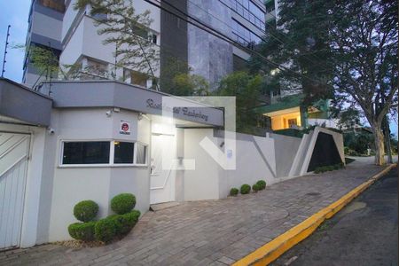 Apartamento para alugar com 315m², 4 quartos e 3 vagasFachada