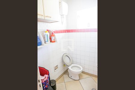 Casa à venda com 176m², 3 quartos e 4 vagas Casa à venda com 176m², 3 quartos e 4 vagasLavabo