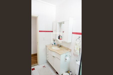 Casa à venda com 176m², 3 quartos e 4 vagas Casa à venda com 176m², 3 quartos e 4 vagasBanheiro