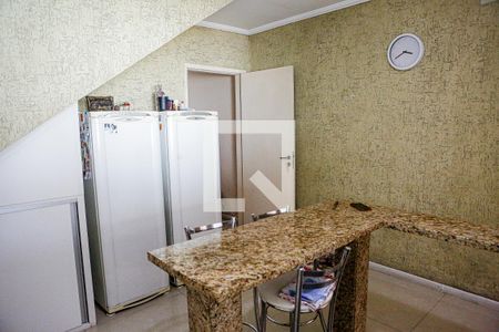 Casa à venda com 176m², 3 quartos e 4 vagas Casa à venda com 176m², 3 quartos e 4 vagasCozinha