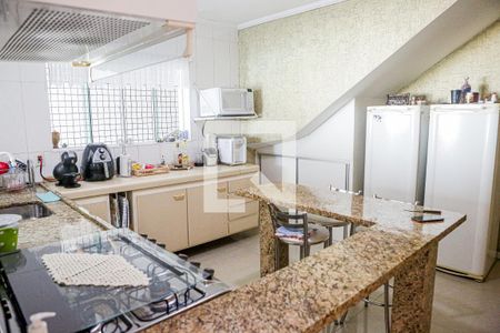 Casa à venda com 176m², 3 quartos e 4 vagas Casa à venda com 176m², 3 quartos e 4 vagasCozinha