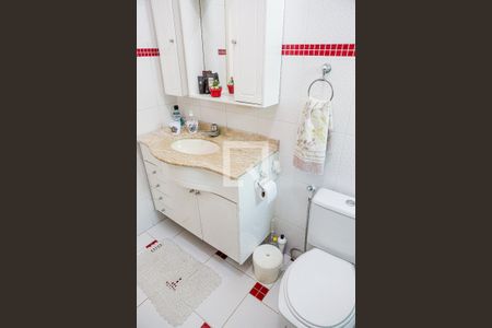 Casa à venda com 176m², 3 quartos e 4 vagas Casa à venda com 176m², 3 quartos e 4 vagasBanheiro