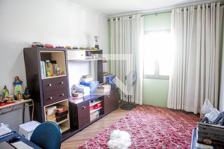 Casa à venda com 176m², 3 quartos e 4 vagas Casa à venda com 176m², 3 quartos e 4 vagasQuarto 2