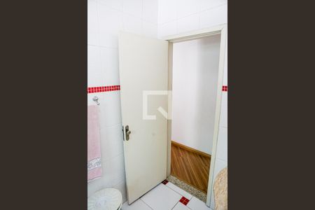 Casa à venda com 176m², 3 quartos e 4 vagas Casa à venda com 176m², 3 quartos e 4 vagasBanheiro