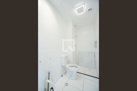 Apartamento à venda com 34m², 2 quartos e sem vaga Apartamento à venda com 34m², 2 quartos e sem vagaBanheiro social