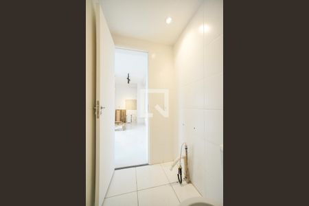 Apartamento à venda com 34m², 2 quartos e sem vaga Apartamento à venda com 34m², 2 quartos e sem vagaBanheiro social