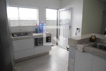 Casa à venda com 136m², 3 quartos e 2 vagasCozinha