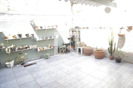 Casa à venda com 136m², 3 quartos e 2 vagasQuintal