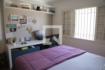 Casa à venda com 136m², 3 quartos e 2 vagasSuíte