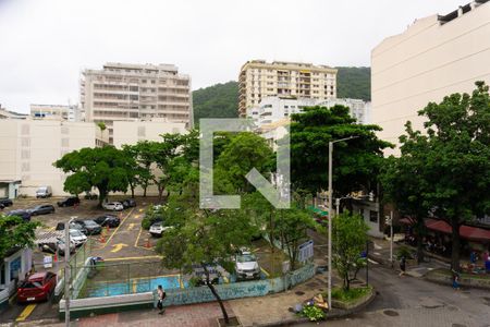 Apartamento à venda com 110m², 2 quartos e sem vaga Apartamento à venda com 110m², 2 quartos e sem vagaVista