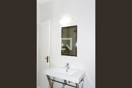 Apartamento à venda com 110m², 2 quartos e sem vaga Apartamento à venda com 110m², 2 quartos e sem vagaBanheiro