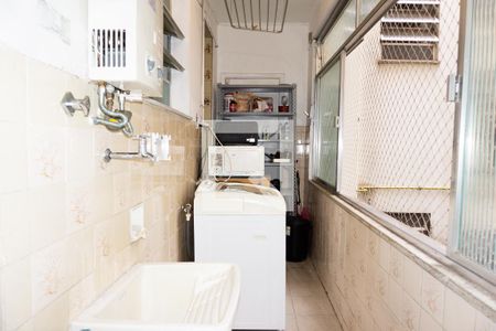 Apartamento à venda com 110m², 2 quartos e sem vaga Apartamento à venda com 110m², 2 quartos e sem vagaÁrea de Serviço