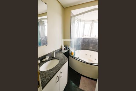 Apartamento à venda com 160m², 3 quartos e 3 vagasBanheiro da Suíte 3