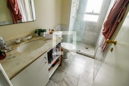 Apartamento à venda com 160m², 3 quartos e 3 vagasBanheiro da Suíte 1