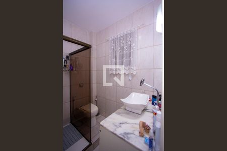 Casa à venda com 70m², 2 quartos e sem vaga Casa à venda com 70m², 2 quartos e sem vagaBanheiro