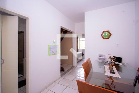 Casa à venda com 70m², 2 quartos e sem vaga Casa à venda com 70m², 2 quartos e sem vagaCozinha