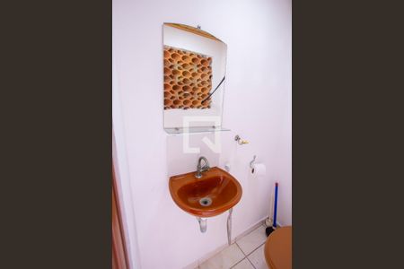 Casa à venda com 70m², 2 quartos e sem vaga Casa à venda com 70m², 2 quartos e sem vagaLavabo