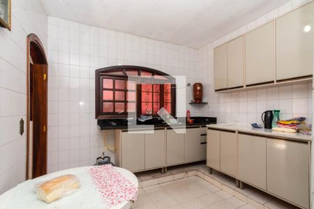 Casa à venda com 100m², 2 quartos e 7 vagas Casa à venda com 100m², 2 quartos e 7 vagasCozinha