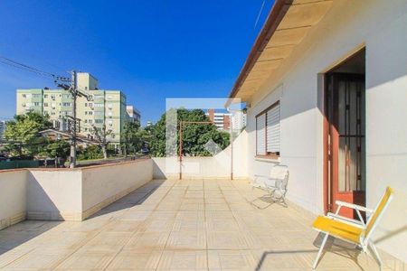 Casa à venda com 192m², 5 quartos e 2 vagas