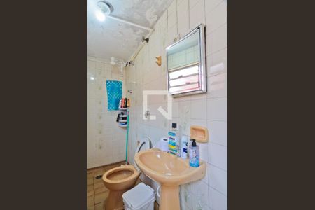 Casa à venda com 250m², 3 quartos e 2 vagas Casa à venda com 250m², 3 quartos e 2 vagasBanheiro 2