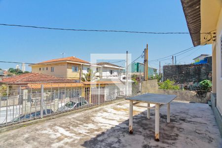Casa à venda com 250m², 3 quartos e 2 vagas Casa à venda com 250m², 3 quartos e 2 vagasÁrea externa