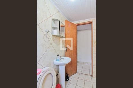 Casa à venda com 250m², 3 quartos e 2 vagas Casa à venda com 250m², 3 quartos e 2 vagasBanheiro