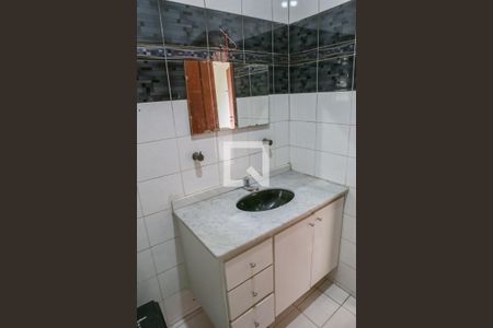 Casa à venda com 220m², 3 quartos e sem vaga Casa à venda com 220m², 3 quartos e sem vagaBanheiro Social